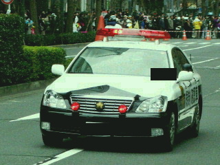 警備車両-2